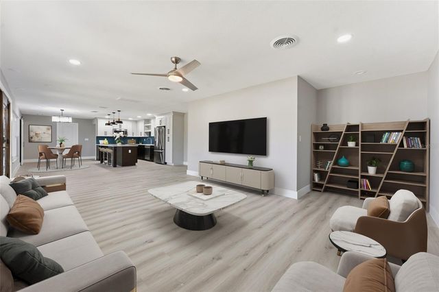 140 88 TH AVENUE NE, St Petersburg, FL 33702