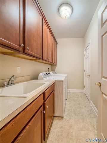 9438 Amberleigh Cir, Chesterfield, VA 23236