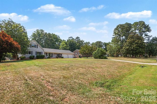 220 Roger Drive, Salisbury, NC 28147