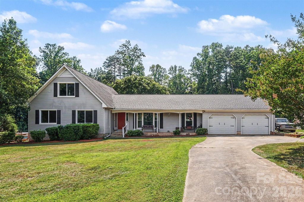 220 Roger Drive, Salisbury, NC 28147