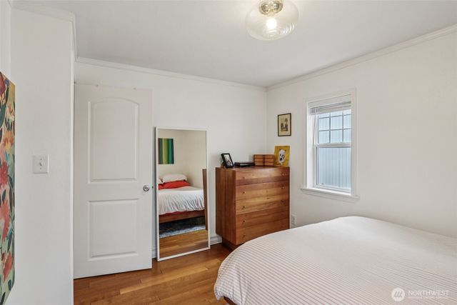 2418 W Boston, Seattle, WA 98199