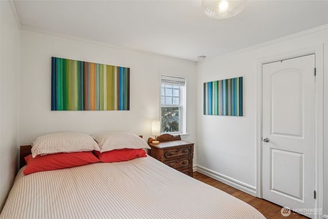 2418 W Boston, Seattle, WA 98199