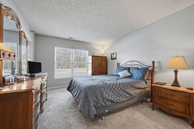 6165 Chasewood Parkway 1, Hopkins, MN 55343