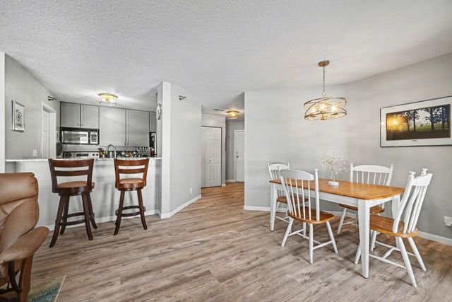 6165 Chasewood Parkway 1, Hopkins, MN 55343