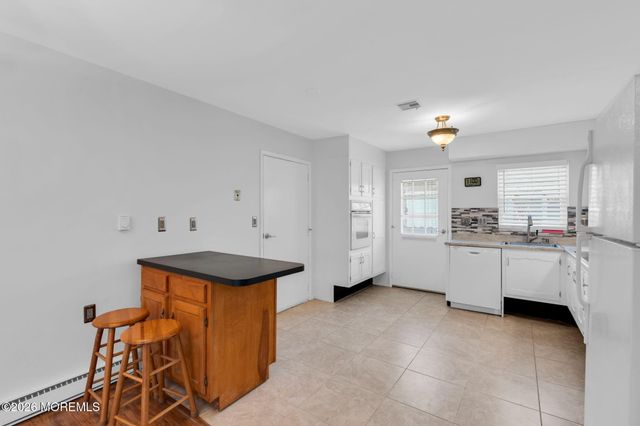 493 Portsmouth Drive D, Lakewood, NJ 08701