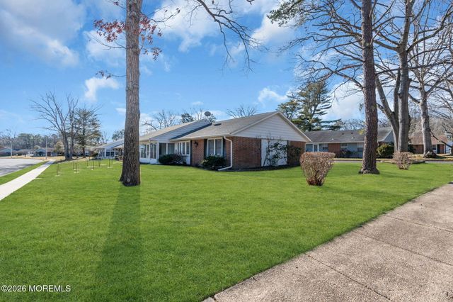 493 Portsmouth Drive D, Lakewood, NJ 08701