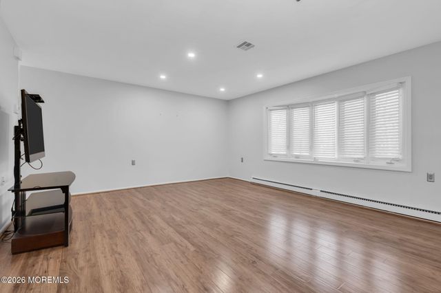 493 Portsmouth Drive D, Lakewood, NJ 08701