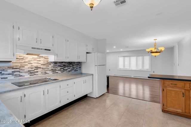 493 Portsmouth Drive D, Lakewood, NJ 08701