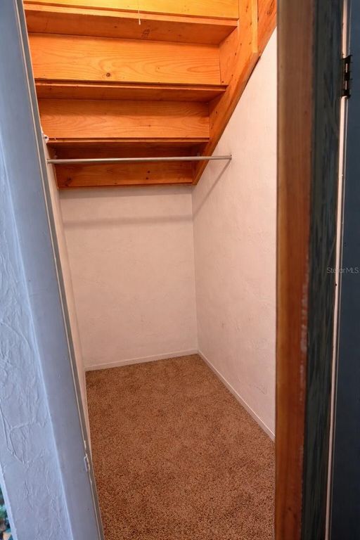 Image 7 of property listing at 7923 18TH AVENUE E, Palmetto, FL 34221