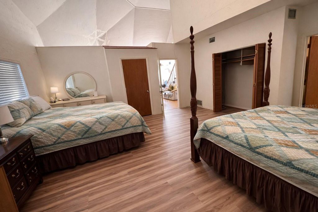 Image 10 of property listing at 7923 18TH AVENUE E, Palmetto, FL 34221