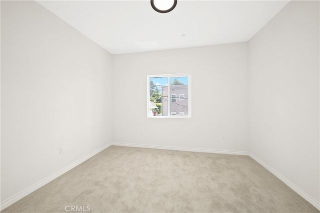 1372 Carmona Avenue, Los Angeles, CA 90019
