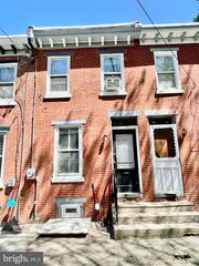 5 PENN CT, Philadelphia, PA 19144
