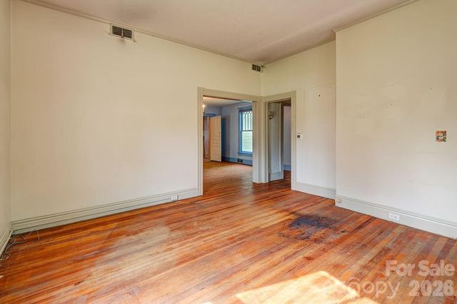 648 Lakeshore Drive, Asheville, NC 28804