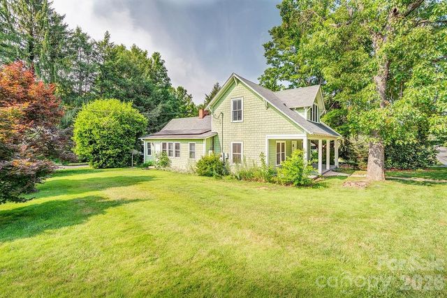 648 Lakeshore Drive, Asheville, NC 28804