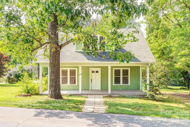 648 Lakeshore Drive, Asheville, NC 28804