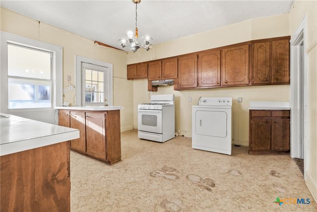 817 N 8th Street, Temple, TX 76501