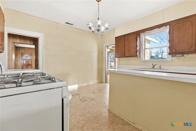 817 N 8th Street, Temple, TX 76501