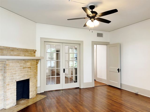 420 W Franklin Street 4, Waxahachie, TX 75165