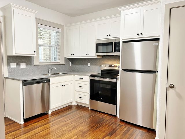 420 W Franklin Street 4, Waxahachie, TX 75165