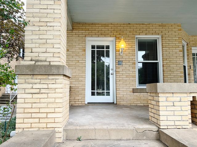 420 W Franklin Street 4, Waxahachie, TX 75165