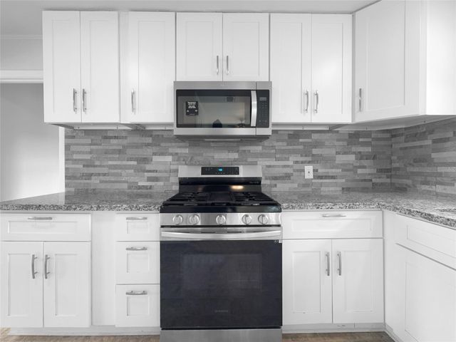 906 Central Avenue, Pasadena, TX 77502