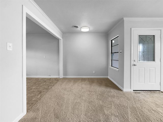 906 Central Avenue, Pasadena, TX 77502