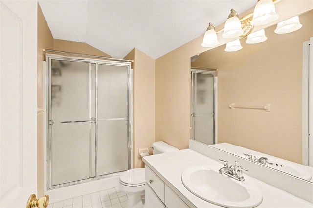 306 Pineknoll Court, Brighton, MI 48116