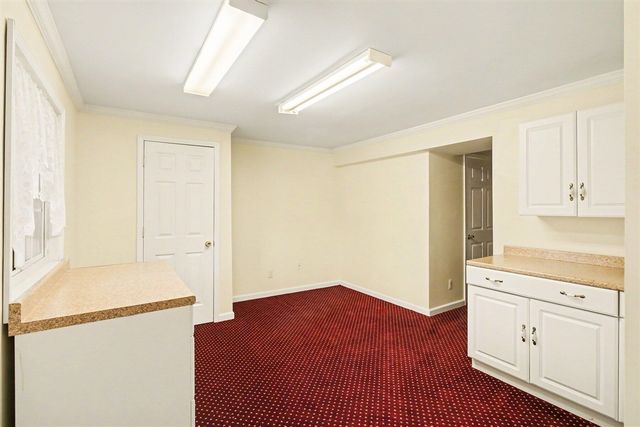 306 Pineknoll Court, Brighton, MI 48116