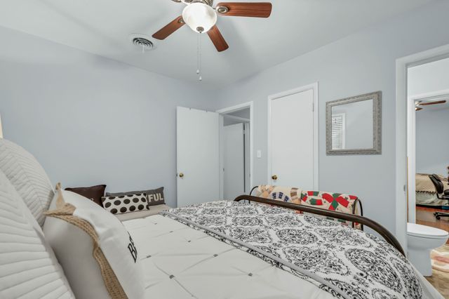 314 Locust Rd, Clarksville, TN 37043