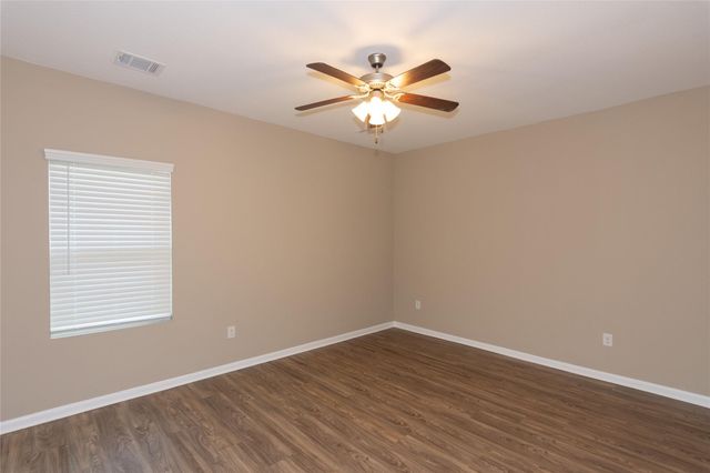 208 Timber Brook DR, Hutto, TX 78634