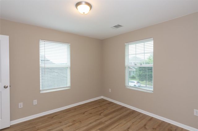 208 Timber Brook DR, Hutto, TX 78634