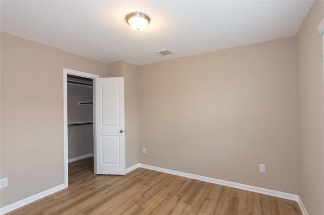 208 Timber Brook DR, Hutto, TX 78634