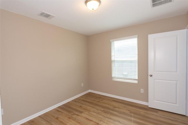 208 Timber Brook DR, Hutto, TX 78634
