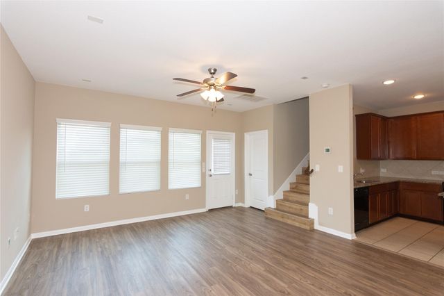 208 Timber Brook DR, Hutto, TX 78634