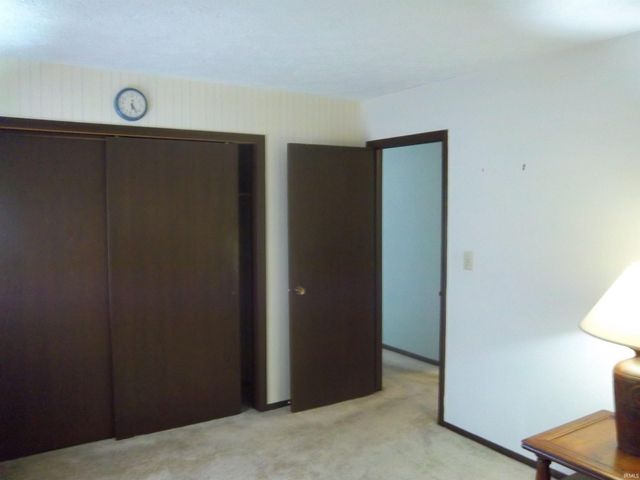 3805 W Indiana Creek Drive, Bloomington, IN 47403