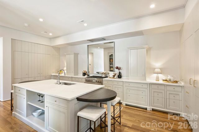 1170 Queens Road, Charlotte, NC 28207