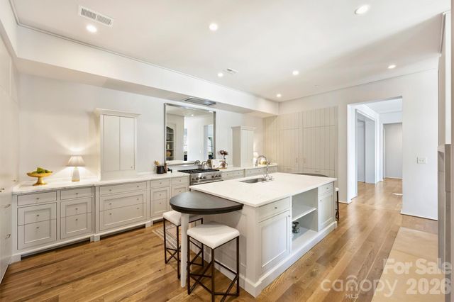 1170 Queens Road, Charlotte, NC 28207