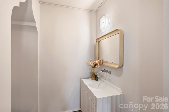 1170 Queens Road, Charlotte, NC 28207