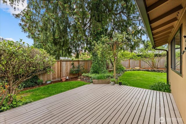 21653 SE 268th Street, Maple Valley, WA 98038