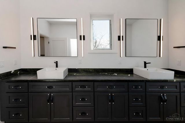 255 St Peters Street, Cincinnati, OH 45226