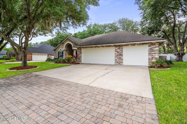 3746 CARDINAL OAKS Circle, Orange Park, FL 32065
