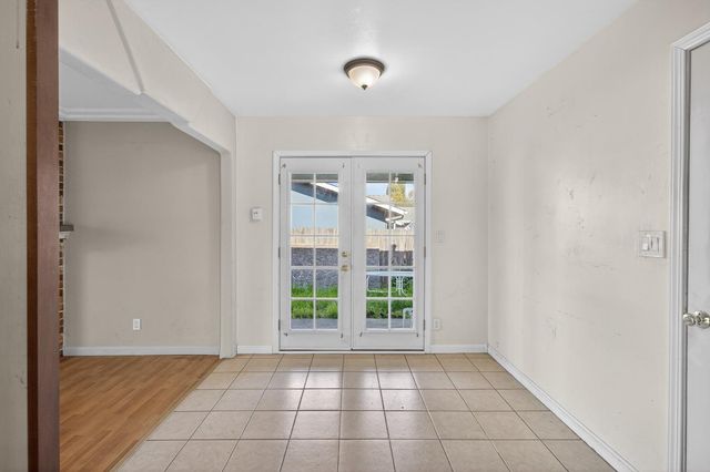 5609 San Juan Ave, Citrus Heights, CA 95610