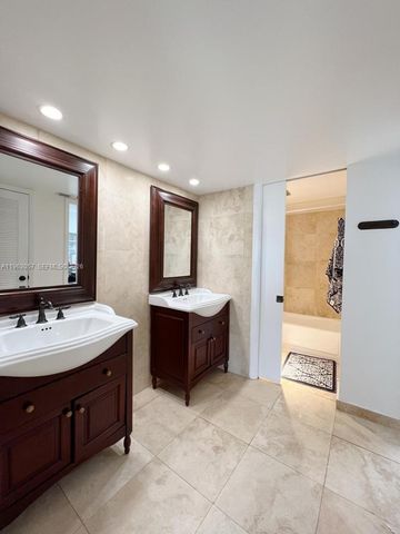 1111 Crandon Blvd A1205, Key Biscayne, FL 33149