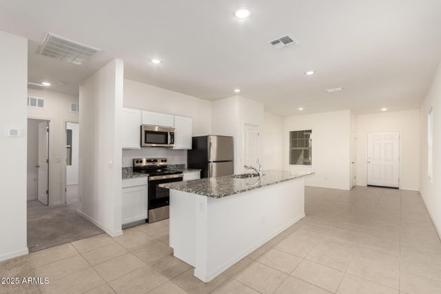 47662 W MELLEN Lane, Maricopa, AZ 85139