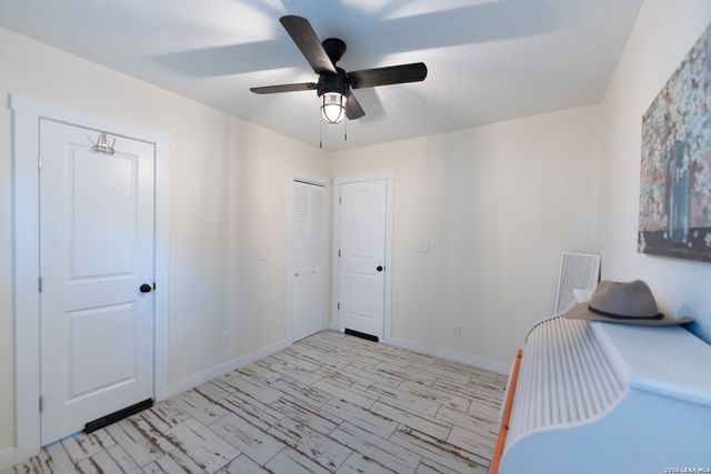 1627 FOREST LAKE DR, Spring Branch, TX 78070