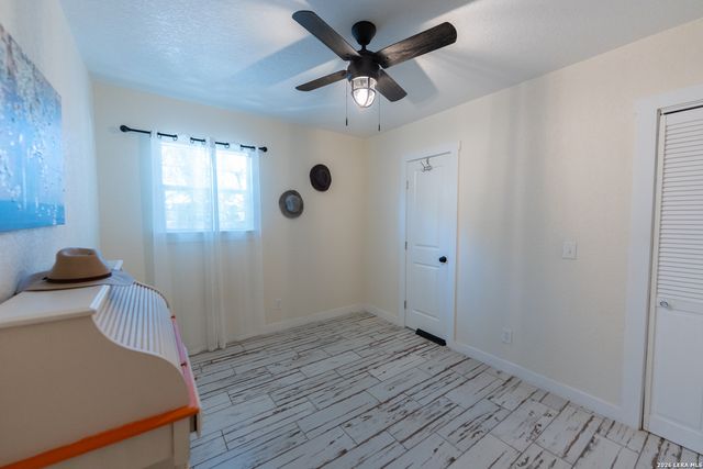1627 FOREST LAKE DR, Spring Branch, TX 78070