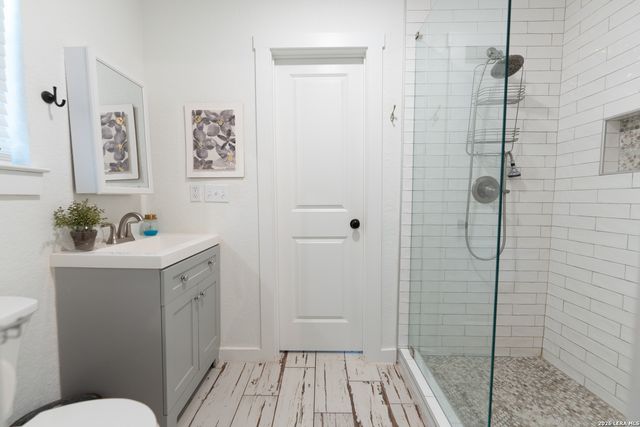 1627 FOREST LAKE DR, Spring Branch, TX 78070