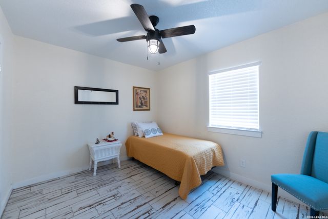 1627 FOREST LAKE DR, Spring Branch, TX 78070