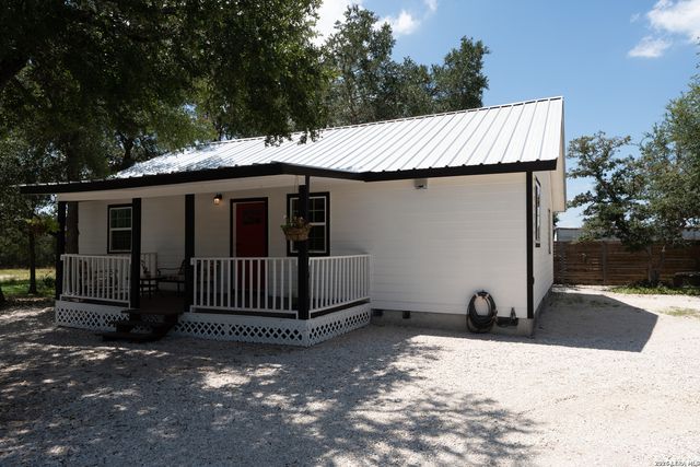 1627 FOREST LAKE DR, Spring Branch, TX 78070