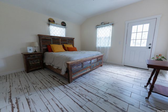 1627 FOREST LAKE DR, Spring Branch, TX 78070